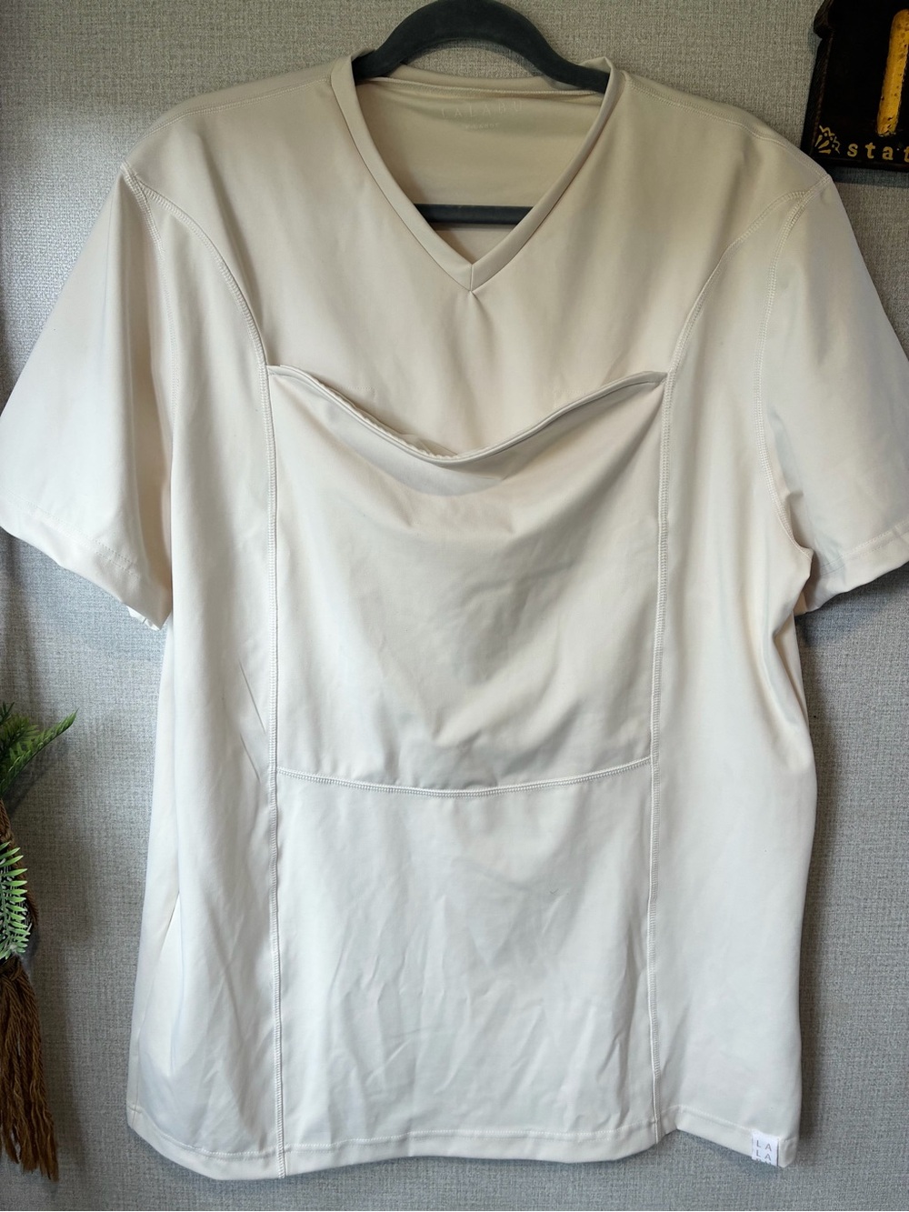 LALABU baby wearing kangaroo pouch shirt for men or woman size XL